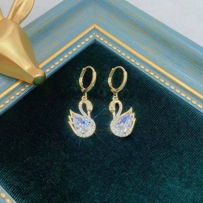 Women’s Magnetic Slimming Earrings – Elegant, Lightweight & Refined