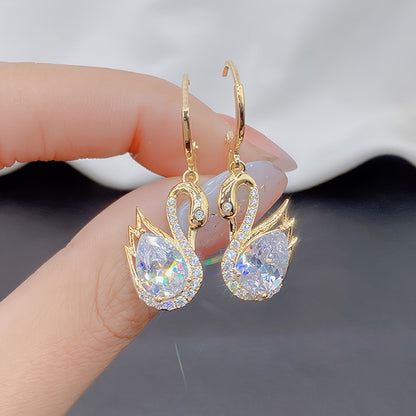 Women’s Magnetic Slimming Earrings – Elegant, Lightweight & Refined